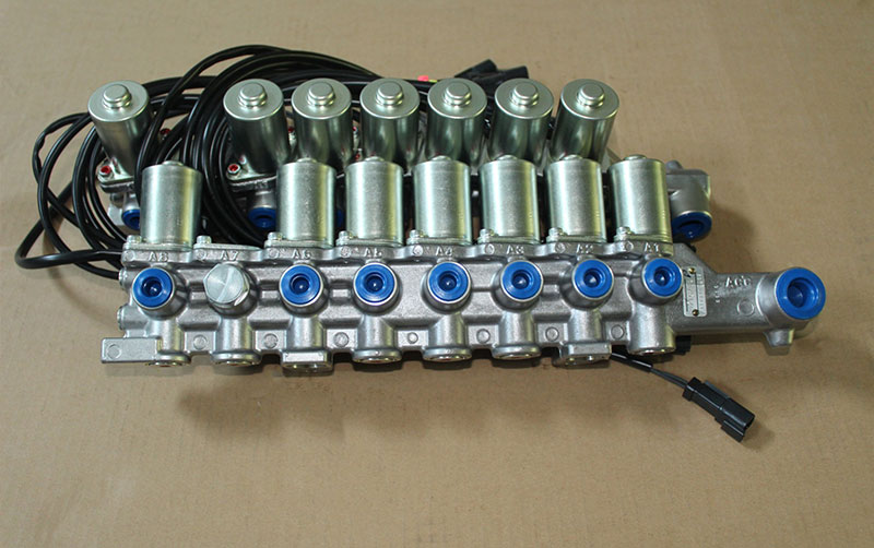 PC360-7电磁阀组